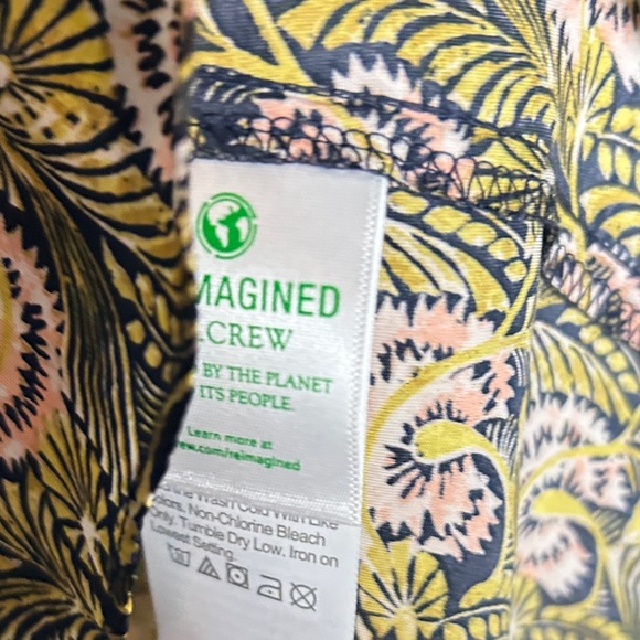 J. Crew Ruffle featherweight satin scoopneck top in dandelion swirl Size S - Picture 5 of 6